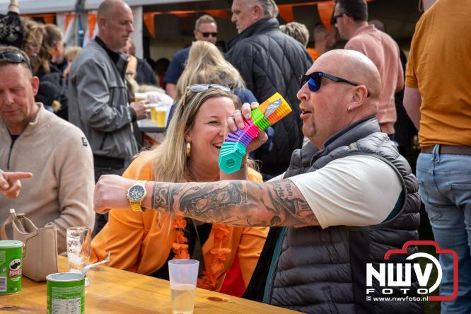 ’t Harde kleurt oranje, gezelligheid op z’n best tijdens Koningsdag 2026! - &copy; NWVFoto.nl